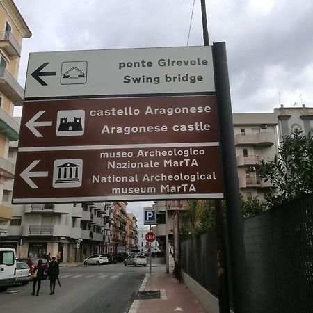 Settimo Sole Affitta Camere Таранто Экстерьер фото